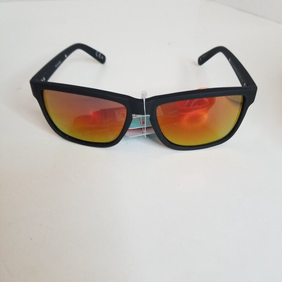 MWT CaliBlue Polarized Sunglasses /Cord Reduces Glare  ImpactResistant UVA-UV - Picture 5 of 6